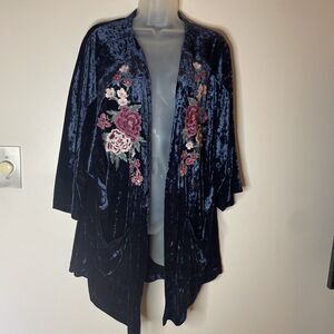 American Eagle Outfitters AEO Women’s Cardigan Embroidered Floral BOHO Navy L